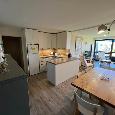 Renove 2 Avec Balcon, 450 M Du Centre, Pieds Des Pistes - - Fr-1-737-81